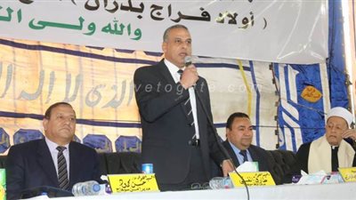 محافظ سوهاج يشهد صلحا بين أبناء عمومة