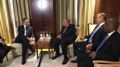 شكري يلتقي نظيره الإيطالي على هامش فعاليات مؤتمر برلين