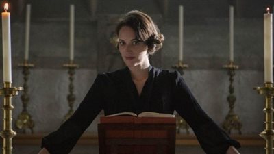 فوبي والر بريدج تفوز بجائزة أفضل ممثلة بمسلسل كوميدي بحفل ممثلي الشاشة 