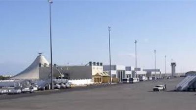 وفد روسي يتفقد الإجراءات الأمنية بمطاري الغردقة وشرم الشيخ