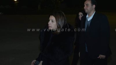منال سلامة وسليمان وسماحة يشاركون في عزاء والدة حسام داغر بمسجد الشرطة | صور