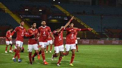 حسين الشحات يتقدم بالهدف الأول للأهلي في شباك المقاولون