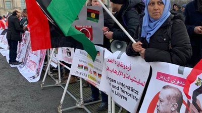 مظاهرات مناهضة لأردوغان في ألمانيا على هامش مؤتمر برلين | صور