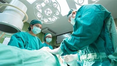 نجاح إجراء أول عملية قلب مفتوح بدون شق صدر في التأمين الصحي الشامل
