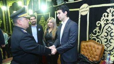 مندوب رئاسة الجمهورية ويسرا والعلايلي في عزاء ماجدة الصباحي بعمر مكرم | صوروفيديو