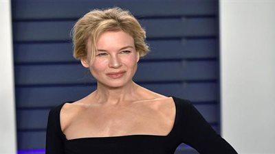 رينيه زيلويجر تحصد جائزة أفضل ممثلة في فيلم بحفل ممثلي الشاشة 