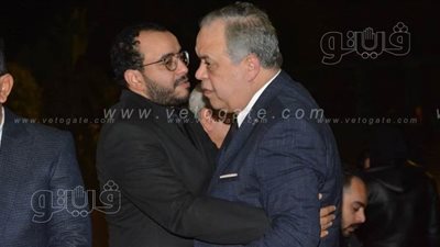 نجوم الفن والمجتمع يشاركون في عزاء والدة الفنان حسام داغر | صور
