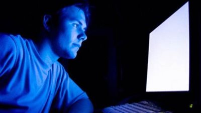 أصم يقاضي 3 مواقع إباحية في نيويورك لعدم ترجمة محتوياتها