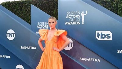 كاثرين نيتون تفتتح حفل ممثلي الشاشة 