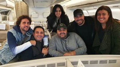 أكرم حسنى ينهى عروض مسرحية 