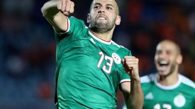 مهاجم الجزائر مرشح للانضمام لتوتنهام لتعويض غياب هاري كين