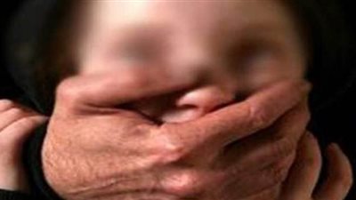 ربة منزل تتهم زوج شقيقتها باغتصاب طفلها