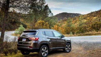 معرض نيو إنجلاند يعرض السيارات المخصصة للشتاء