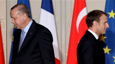 ميركل وماكرون يتجاهلان أردوغان في مؤتمر برلين| فيديو