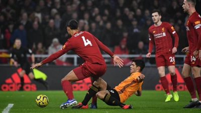 خيمينز يحرز هدف التعادل لصالح ولفرهامبتون في شباك ليفربول