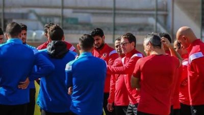 محاضرة بالفيديو للاعبي الأهلي استعدادا لمباراة النجم الساحلي