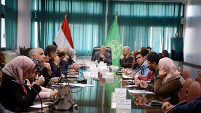 محافظ القليوبية يناقش المخطط الإستراتيجي لمركز ومدينة بنها