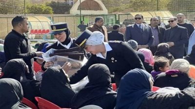 الداخلية توجه قافلة إنسانية لتقديم الرعاية الاجتماعية والطبية لقرى سوهاج