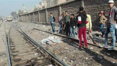 مصرع طالب دهساً أسفل عجلات القطار في المنيا