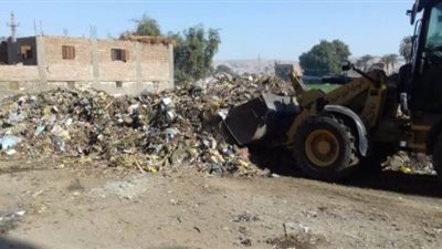 رفع 60 طن قمامة ومخلفات في حملة بالطريق الصحراوي ومساكن الفتح بأسيوط