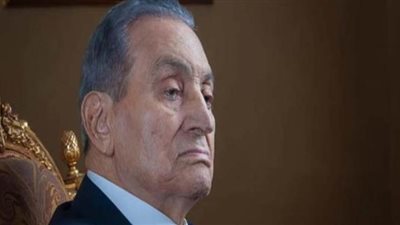 علاء مبارك: والدي أجرى عملية جراحية