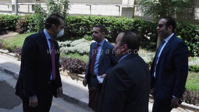 أمين عام البرلمان يتابع الإجراءات الاحترازية لمواجهة كورونا قبل الجلسة العامة