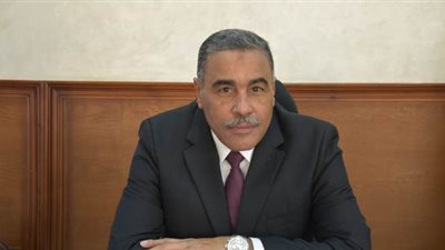 غرامة ألف جنيه على السائق الذي يحمل ركابا بدون كمامات في مطروح