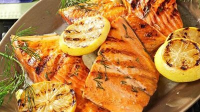 طريقة عمل سمك فيليه بصوص الثوم والليمون |فيديو