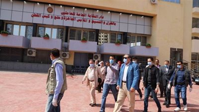 سعفان يتفقد فندق نقابة الغزل والنسيج بعد تطويره على أحدث النظم العالمية