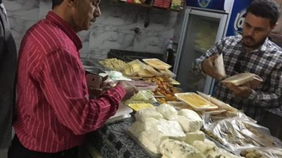 إعدام أغذية وتحرير ١٣ محضرا في حملة بالدقهلية