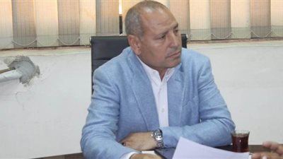 القاهرة ترتدي ثوب التطوير.. إزالة الإسطبلات والمشاتل بالنزهة.. نقل موقف الألف مسكن بالجراج.. ورفع كفاءة المحاور والشوارع