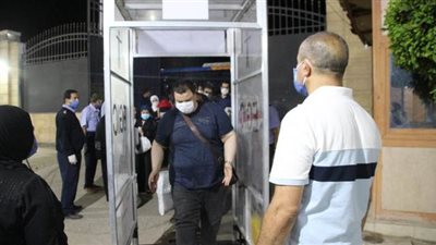 وصول 600 مصري عائدين من السعودية للحجر الصحي بمدن جامعة كفر الشيخ | صور