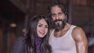 زوجة يوسف الشريف تظهر في أحداث 