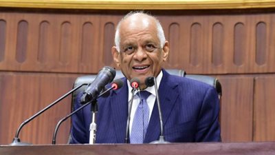 علي عبد العال يطالب النواب بمراعاة التباعد الاجتماعي تحت قبة البرلمان