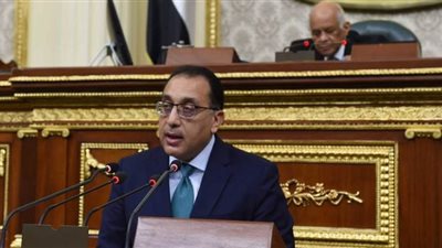 تفاصيل الجدل بين البرلمان والحكومة حول ضريبة البورصة.. وعبد العال يحذر من الشائعات