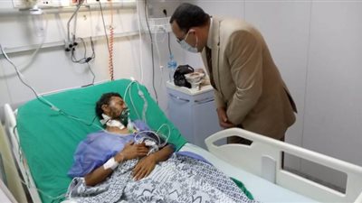 محافظ شمال سيناء يزور مصابي حادث العجالين بمستشفى العريش |صور