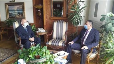 تعقيم مكتب وزير الري وفحص العاملين به بعد مخالطتهم لمحافظ الدقهلية