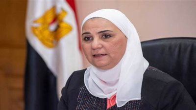 وزيرة التضامن تطلق قافلة تضم 125 ألف كرتونة مواد غذائية إلى الصعيد