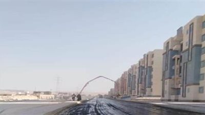 رصف الطرق بمنطقة 620 فداناً وتنفيذ أعمال الخرسانة لمبنى المرور بطيبة الجديدة