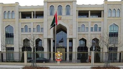 مصري عالق بالشارقة يكشف عن تصرف مفاجئ للسفارة في الإمارات