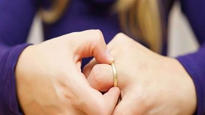 أول خلع بسبب فيروس كورونا.. سحر: 