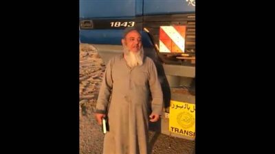 الكويت تستقبل مصرياً عالقاً على الحدود مع السعودية منذ شهرين