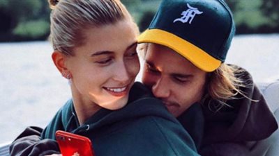 جاستن بيبر يعبر عن حبه لزوجته هايلي بالدوين بكلمات رومانسية