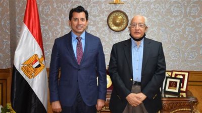 أشرف صبحي يستقبل علي الدين هلال لتطوير مشروعات التنمية الشبابية