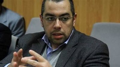 برلماني يطالب باستئناف عمل المطاعم مع تطبيق كافة الاشتراطات المطلوبة