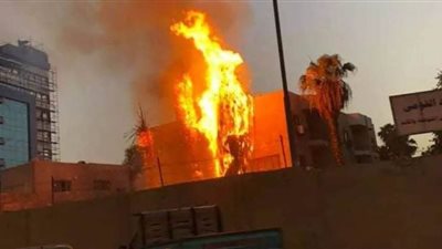 لحظة نشوب حريق هائل داخل مستشفى حميات إمبابة | فيديو