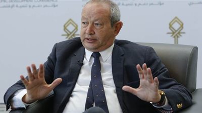 ساويرس: حرب النفط بين السعودية وروسيا محاولة لطرد الشركات الأمريكية