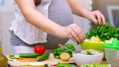 لتجنب الولادة المبكرة.. عليك بالخضراوات قبل الحمل