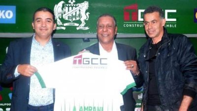 الدفاع الجديدي المغربي يعلن هوية مدرب الفريق بعد رحيل الجزائري عمراني