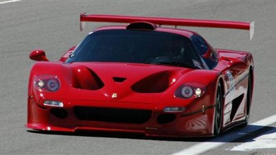 سيارات  فيراري F40 هي أيقونة السيارات الرياضية